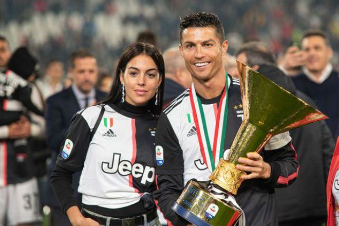 Bạn gái Ronaldo là mẫu người lý tưởng của anh Bạn gái Ronaldo là mẫu người lý tưởng của anh
