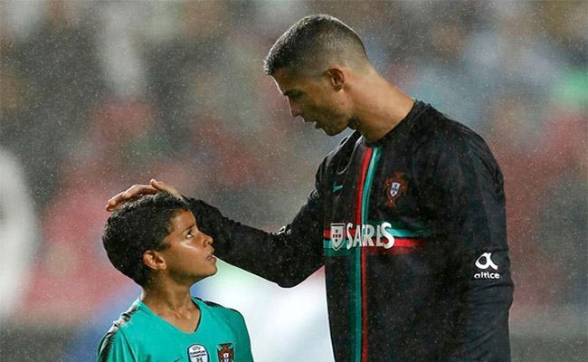 Trước khi làm đám cưới với Georgina Rodriguez, CR7 đã có một cậu con trai lớn Trước khi làm đám cưới với Georgina Rodriguez, CR7 đã có một cậu con trai lớn