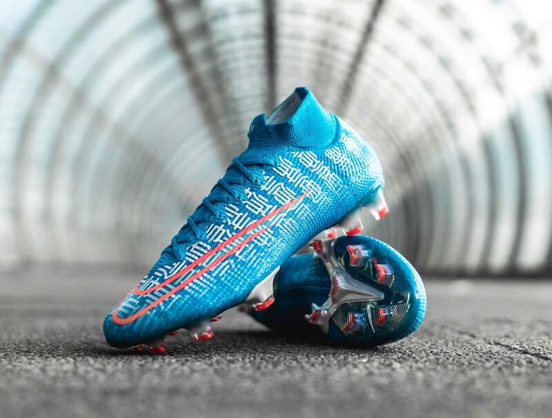 Đôi giày của Ronaldo - Nike Mercurial Superfly