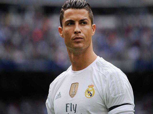 Siêu sao bóng đá Cristiano Ronaldo Siêu sao bóng đá Cristiano Ronaldo