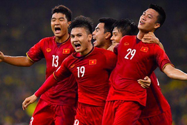 Hình ảnh Nguyễn Quang Hải ăn mừng chiến thắng AFF Cup 2018 Hình ảnh Nguyễn Quang Hải ăn mừng chiến thắng AFF Cup 2018