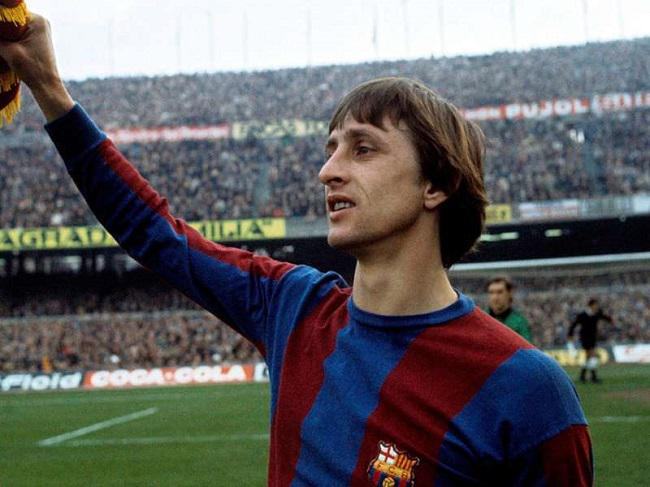 Thánh Cruyff đã giành được 3 danh hiệu Quả bóng Vàng - đội hình xuất sắc nhất thế giới Thánh Cruyff đã giành được 3 danh hiệu Quả bóng Vàng - đội hình xuất sắc nhất thế giới