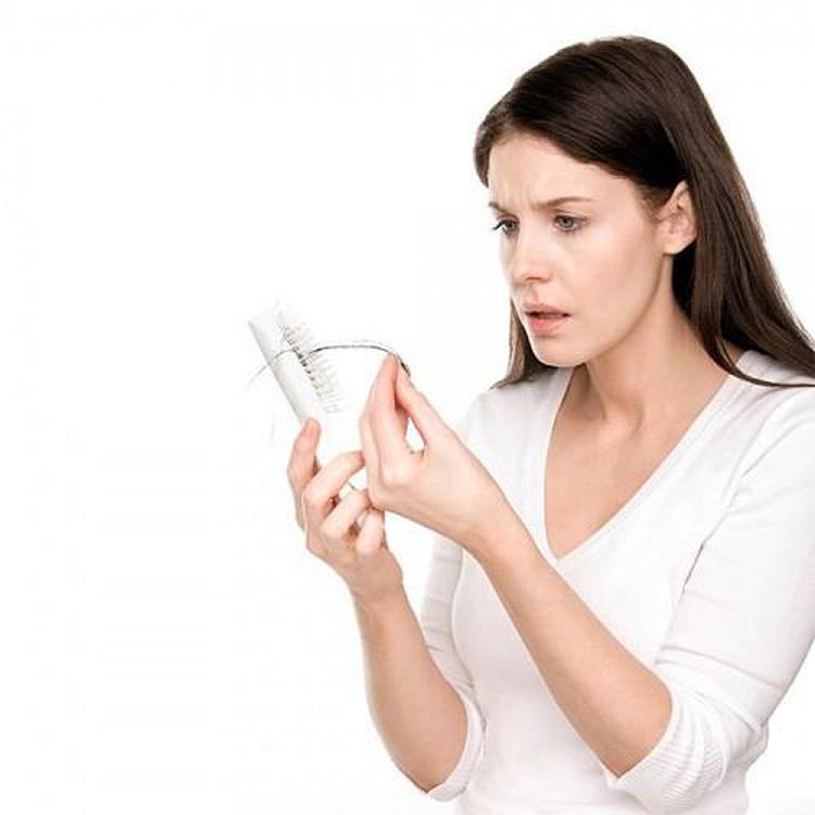Phụ nữ nằm mơ thấy rụng tóc nhiều? Phụ nữ nằm mơ thấy rụng tóc nhiều?