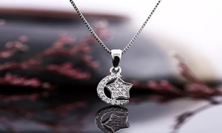 Nằm mơ thấy mình mua dây chuyền bạc dự báo cho điều gì? Nằm mơ thấy mình mua dây chuyền bạc dự báo cho điều gì?