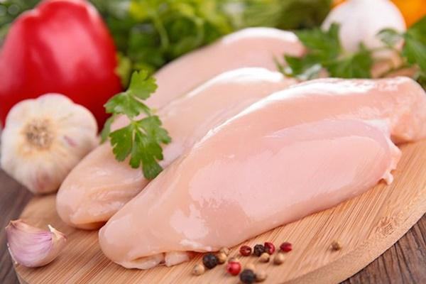 Chiêm bao thấy thịt gà có điềm báo tốt hay xấu Chiêm bao thấy thịt gà có điềm báo tốt hay xấu