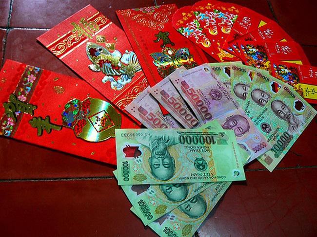 Mơ được lì xì tiền đánh con gì phát tài phát lộc?