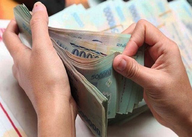 Nằm mơ thấy tiền số mấy? Nếu mơ thấy đếm tiền nhầm là số: 39 – 72