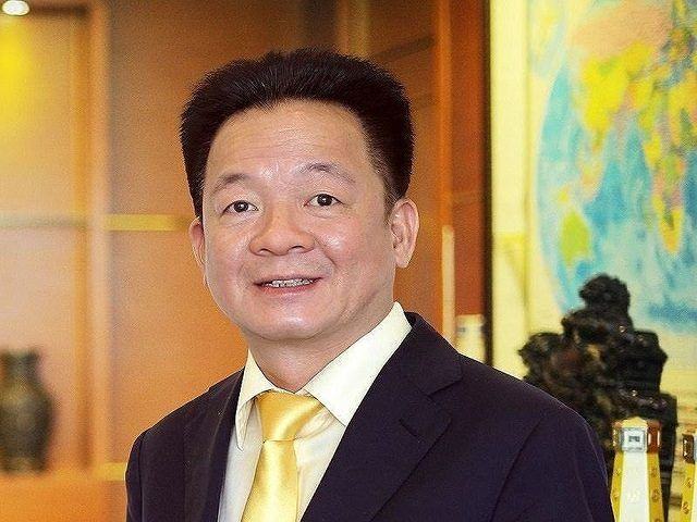Bầu Hiển hiện là chủ tịch của T&T Group và ngân hàng SHB Bầu Hiển hiện là chủ tịch của T&T Group và ngân hàng SHB