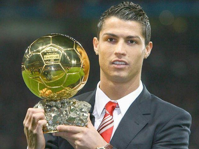 Kiểu tóc Undercut cổ điển Ronaldo năm 2008 Kiểu tóc Undercut cổ điển Ronaldo năm 2008